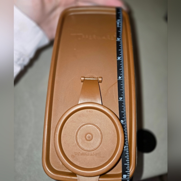 Vintage Tupperware Cereal Keeper with Brown Lid - Picture 4 of 6